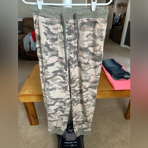 American Eagle Camo Jogger Pants SIZE S
